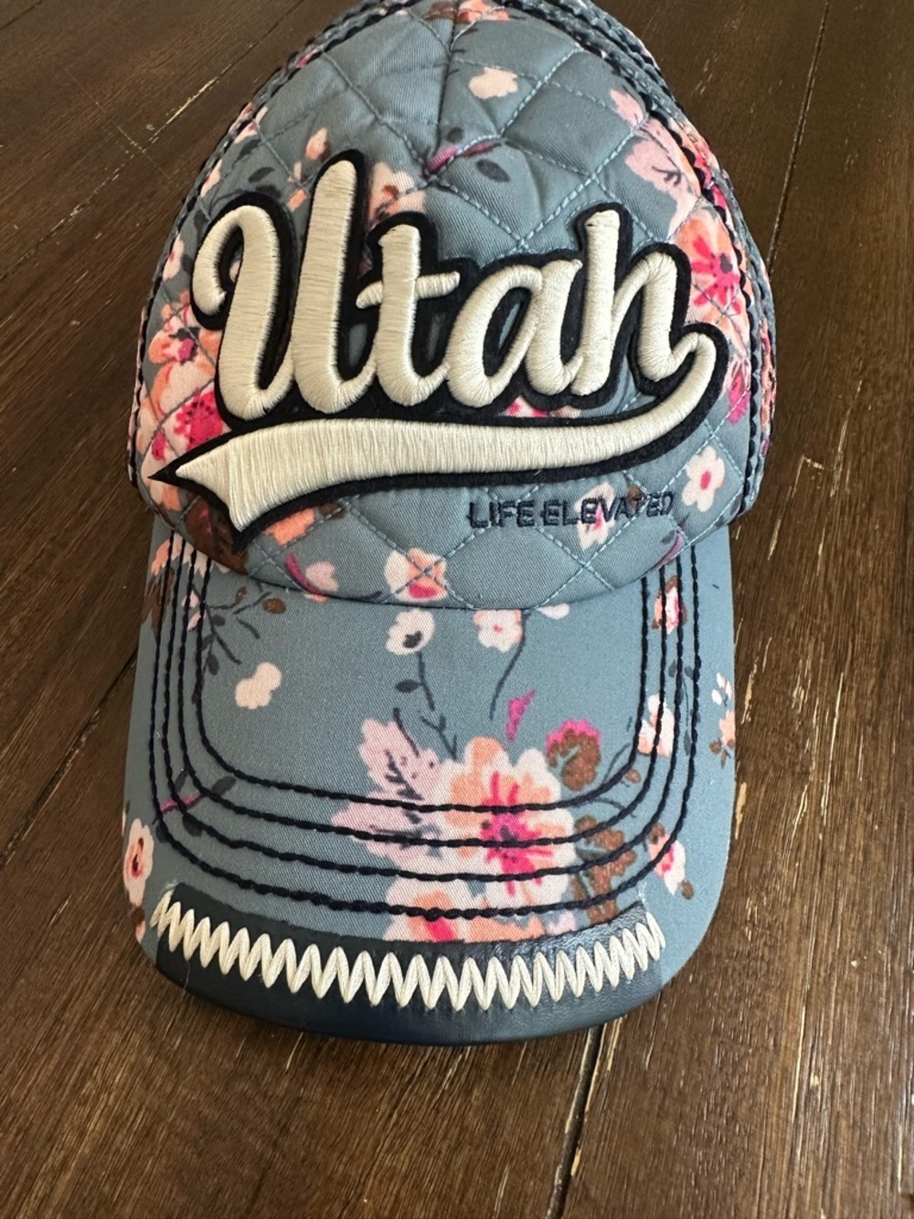 Robin Ruth Utah elevated hat - Picture 6 of 10